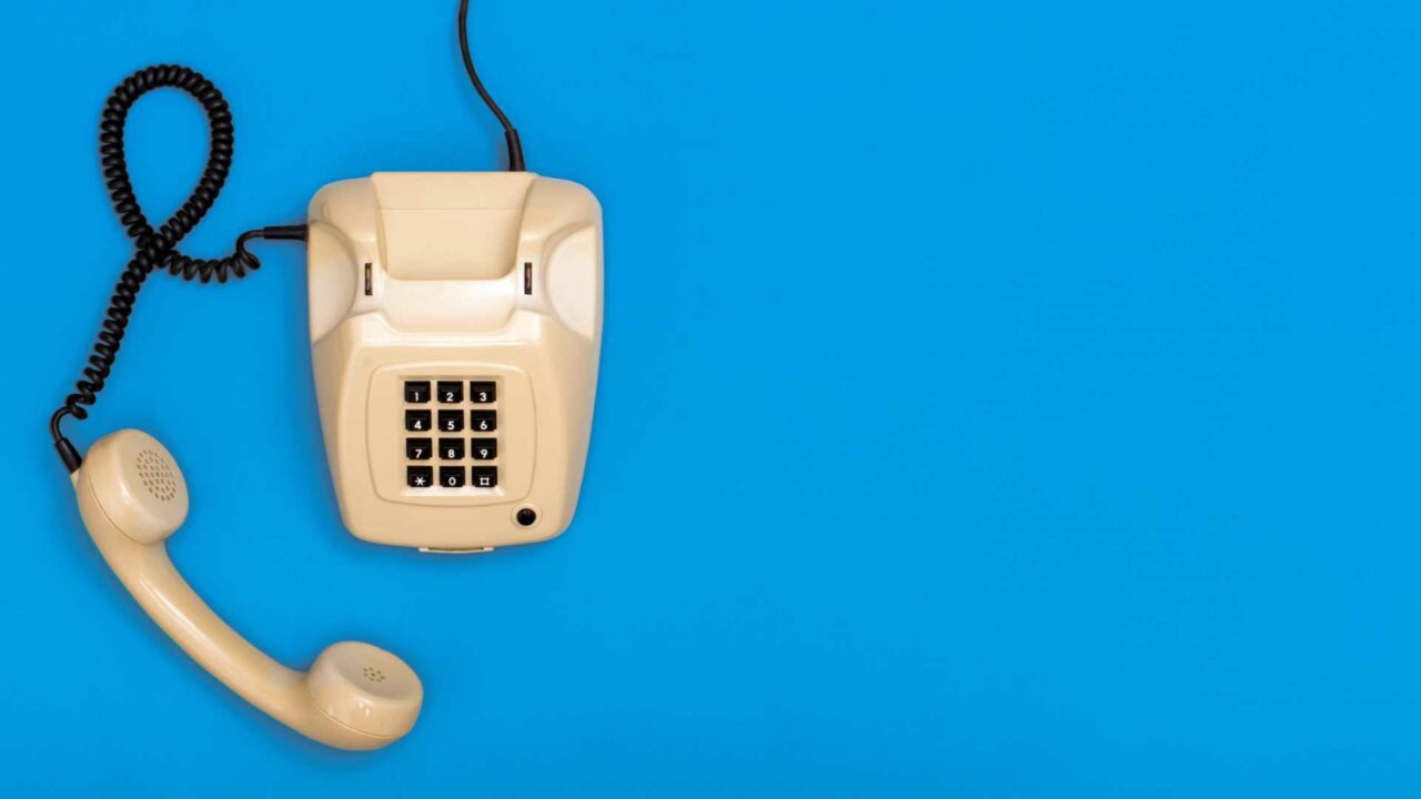 vintage eighties landline telephone header